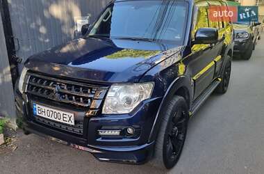 Mitsubishi Pajero 2010