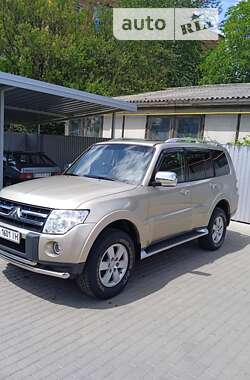 Mitsubishi Pajero 2008