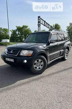 Позашляховик / Кросовер Mitsubishi Pajero 2006 в Житомирі