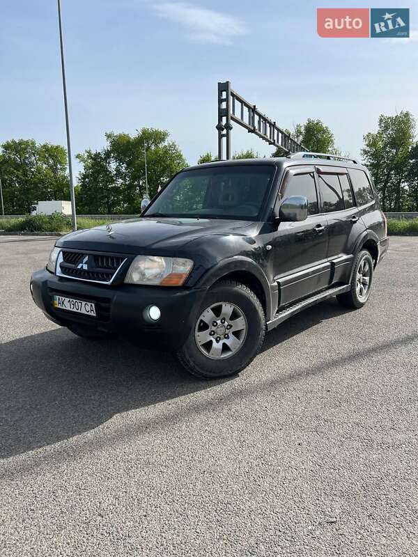 Внедорожник / Кроссовер Mitsubishi Pajero 2006 в Житомире