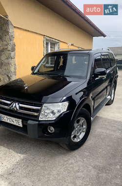 Внедорожник / Кроссовер Mitsubishi Pajero 2007 в Бродах