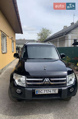 Внедорожник / Кроссовер Mitsubishi Pajero 2007 в Бродах