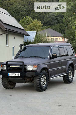 Позашляховик / Кросовер Mitsubishi Pajero 1991 в Сваляві