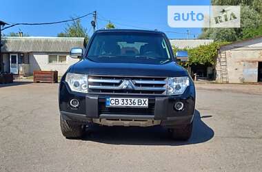 Внедорожник / Кроссовер Mitsubishi Pajero 2007 в Чернигове