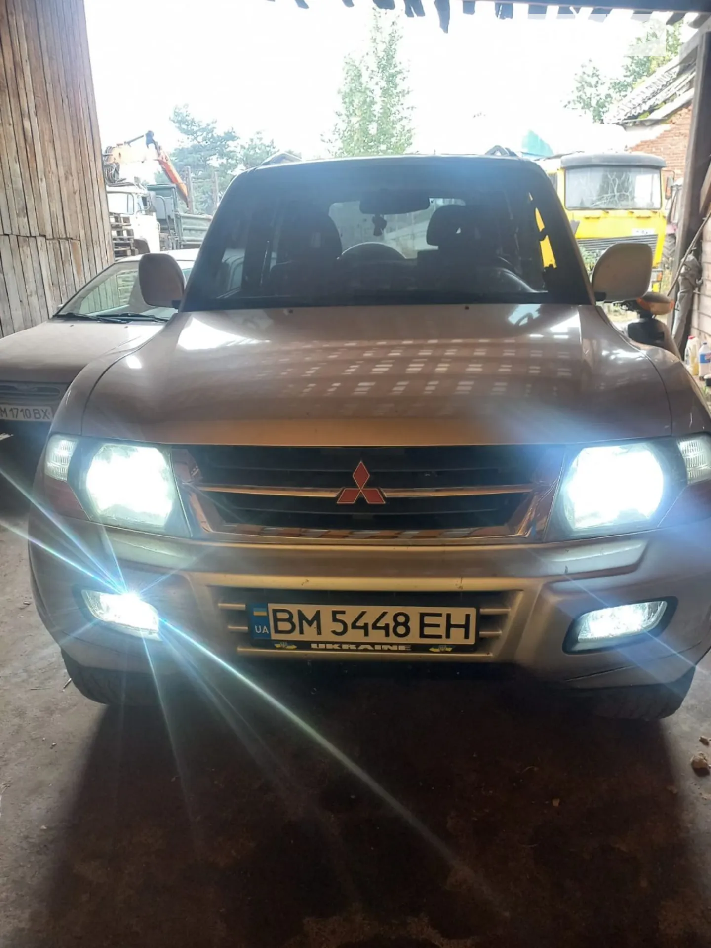 Mitsubishi Pajero 2002