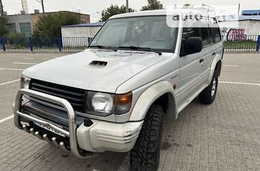 Позашляховик / Кросовер Mitsubishi Pajero 1996 в Нововолинську