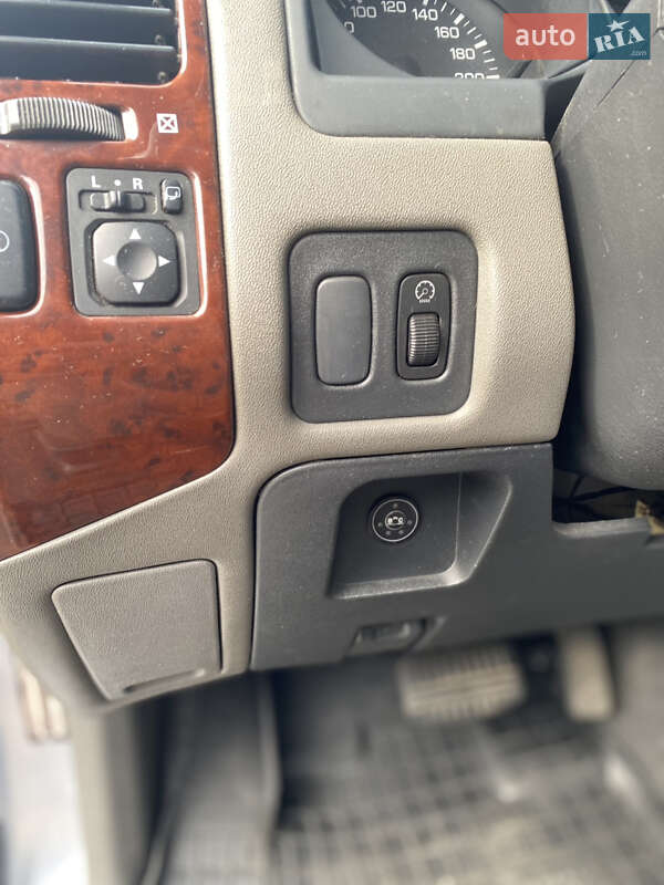 Позашляховик / Кросовер Mitsubishi Pajero 2005 в Малині фото 12 Позашляховик / Кросовер Mitsubishi Pajero 2005 в Малині