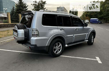 Позашляховик / Кросовер Mitsubishi Pajero 2007 в Черкасах