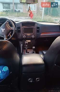 Mitsubishi Pajero 2010 Mitsubishi Pajero 2010