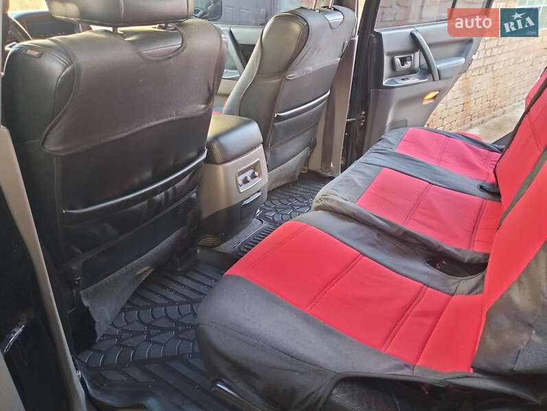 Внедорожник / Кроссовер Mitsubishi Pajero 2005 в Кропивницком фото 2 Внедорожник / Кроссовер Mitsubishi Pajero 2005 в Кропивницком