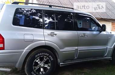 Внедорожник / Кроссовер Mitsubishi Pajero 2004 в Киеве