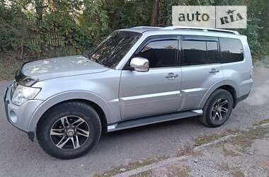 Позашляховик / Кросовер Mitsubishi Pajero 2007 в Дніпрі