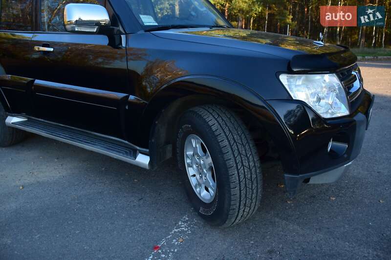 Внедорожник / Кроссовер Mitsubishi Pajero 2007 в Рокитном
