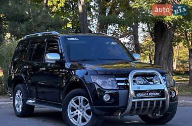 Позашляховик / Кросовер Mitsubishi Pajero 2007 в Миколаєві