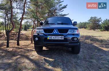 Внедорожник / Кроссовер Mitsubishi Pajero 2005 в Днепре