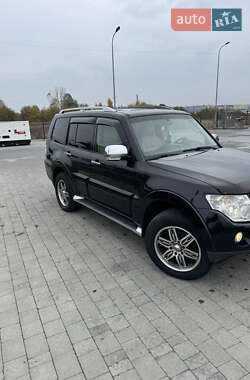 Внедорожник / Кроссовер Mitsubishi Pajero 2007 в Львове