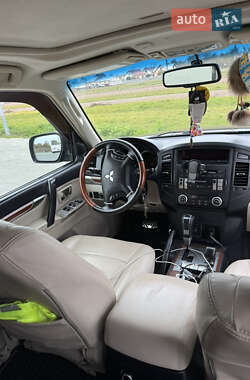 Внедорожник / Кроссовер Mitsubishi Pajero 2007 в Львове