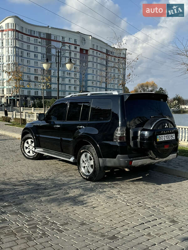 Mitsubishi Pajero 2007