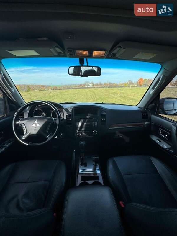 Внедорожник / Кроссовер Mitsubishi Pajero 2007 в Черновцах