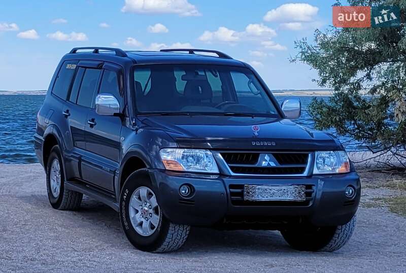 Позашляховик / Кросовер Mitsubishi Pajero 2007 в Миколаєві