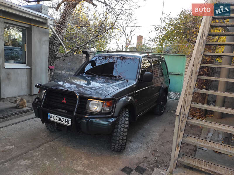 Внедорожник / Кроссовер Mitsubishi Pajero 1993 в Кременчуге