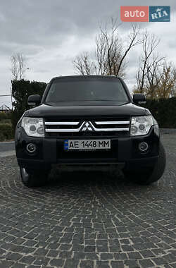 Внедорожник / Кроссовер Mitsubishi Pajero 2006 в Днепре