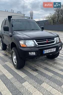 Внедорожник / Кроссовер Mitsubishi Pajero 2000 в Добромиле