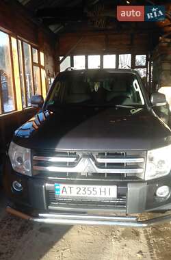 Внедорожник / Кроссовер Mitsubishi Pajero 2008 в Путиле