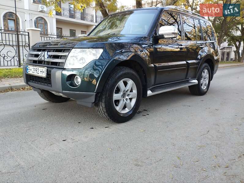 Внедорожник / Кроссовер Mitsubishi Pajero 2007 в Одессе