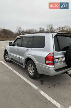 Позашляховик / Кросовер Mitsubishi Pajero 2004 в Києві