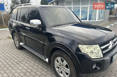 Позашляховик / Кросовер Mitsubishi Pajero 2008 в Львові