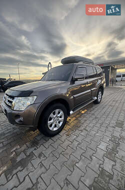 Mitsubishi Pajero 2010