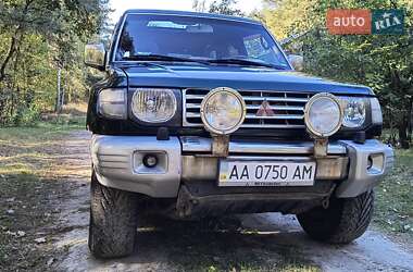 Позашляховик / Кросовер Mitsubishi Pajero 1999 в Києві