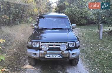 Позашляховик / Кросовер Mitsubishi Pajero 1999 в Києві