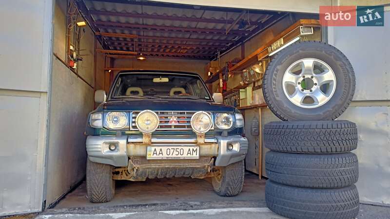 Mitsubishi Pajero 1999