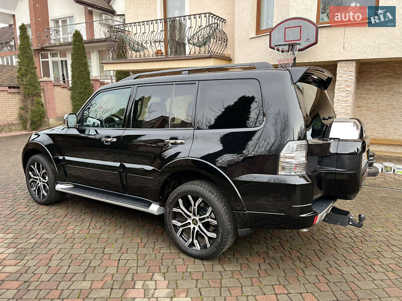 Внедорожник / Кроссовер Mitsubishi Pajero 2018 в Черновцах фото 14 Внедорожник / Кроссовер Mitsubishi Pajero 2018 в Черновцах