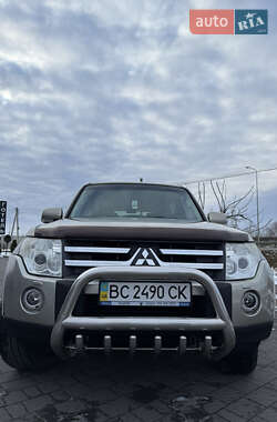 Позашляховик / Кросовер Mitsubishi Pajero 2007 в Стрию