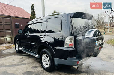 Внедорожник / Кроссовер Mitsubishi Pajero 2007 в Харькове