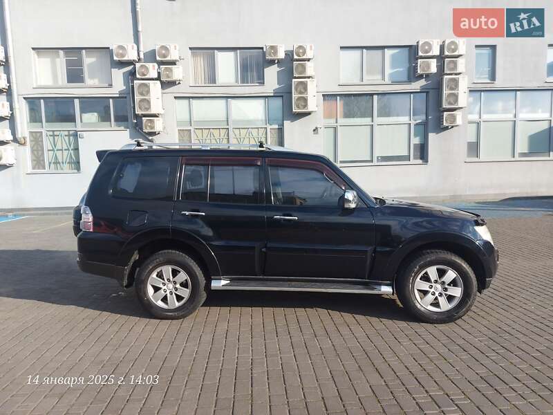 Внедорожник / Кроссовер Mitsubishi Pajero 2007 в Одессе