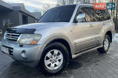 Позашляховик / Кросовер Mitsubishi Pajero 2003 в Долині