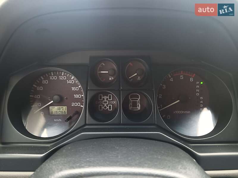 Внедорожник / Кроссовер Mitsubishi Pajero 2002 в Змиеве