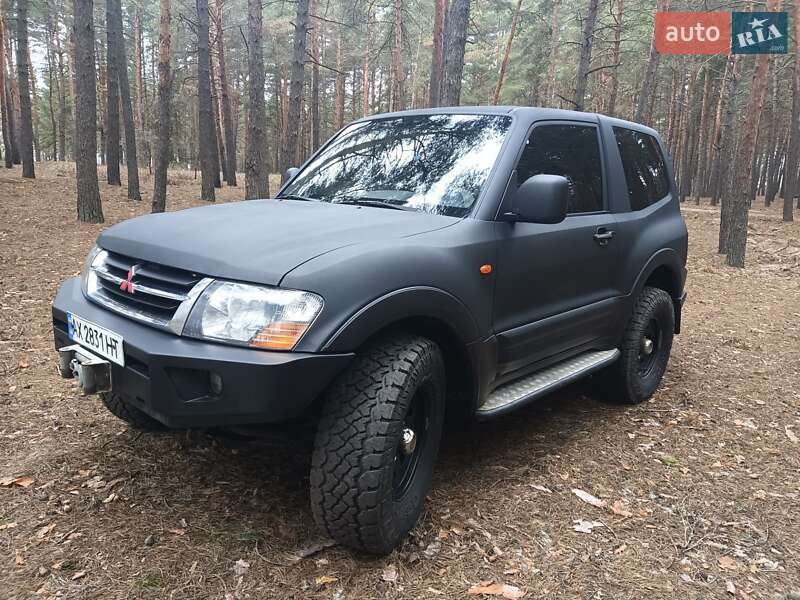 Внедорожник / Кроссовер Mitsubishi Pajero 2002 в Змиеве