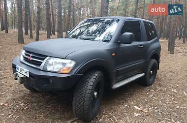 Внедорожник / Кроссовер Mitsubishi Pajero 2002 в 
