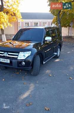 Внедорожник / Кроссовер Mitsubishi Pajero 2008 в Гайсине