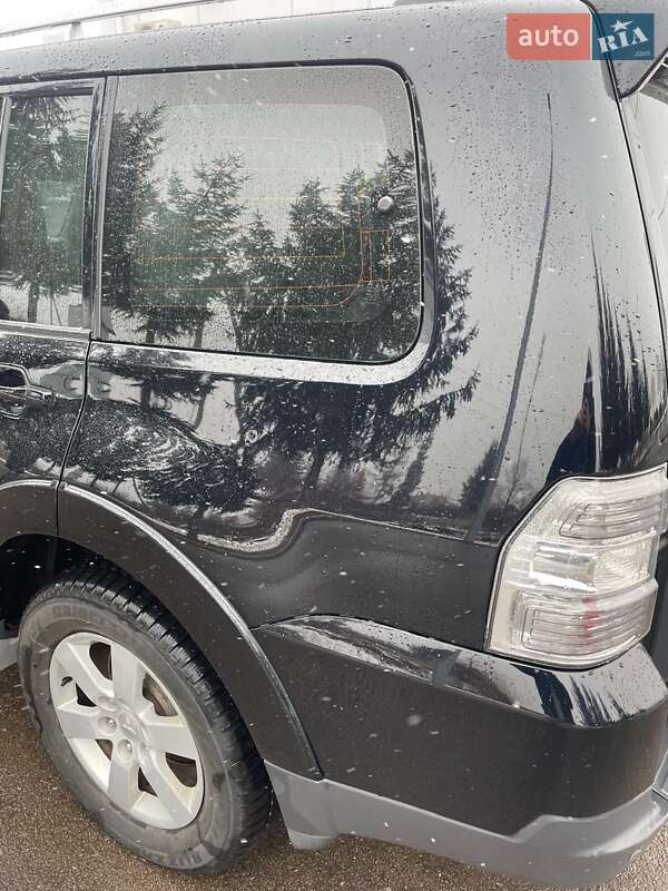 Внедорожник / Кроссовер Mitsubishi Pajero 2008 в Заболотове