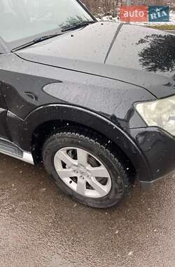 Внедорожник / Кроссовер Mitsubishi Pajero 2008 в 