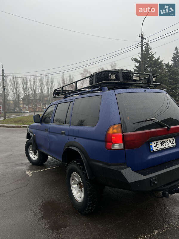 Внедорожник / Кроссовер Mitsubishi Pajero 1998 в Кривом Роге