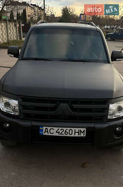 Внедорожник / Кроссовер Mitsubishi Pajero 2007 в Ровно