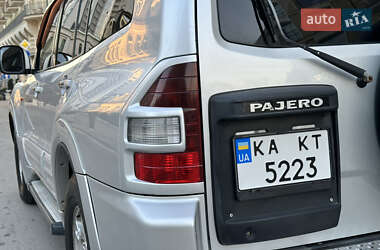 Позашляховик / Кросовер Mitsubishi Pajero 2002 в Києві