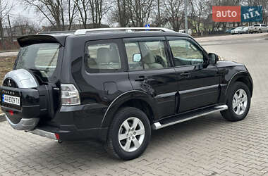 Внедорожник / Кроссовер Mitsubishi Pajero 2007 в Киеве